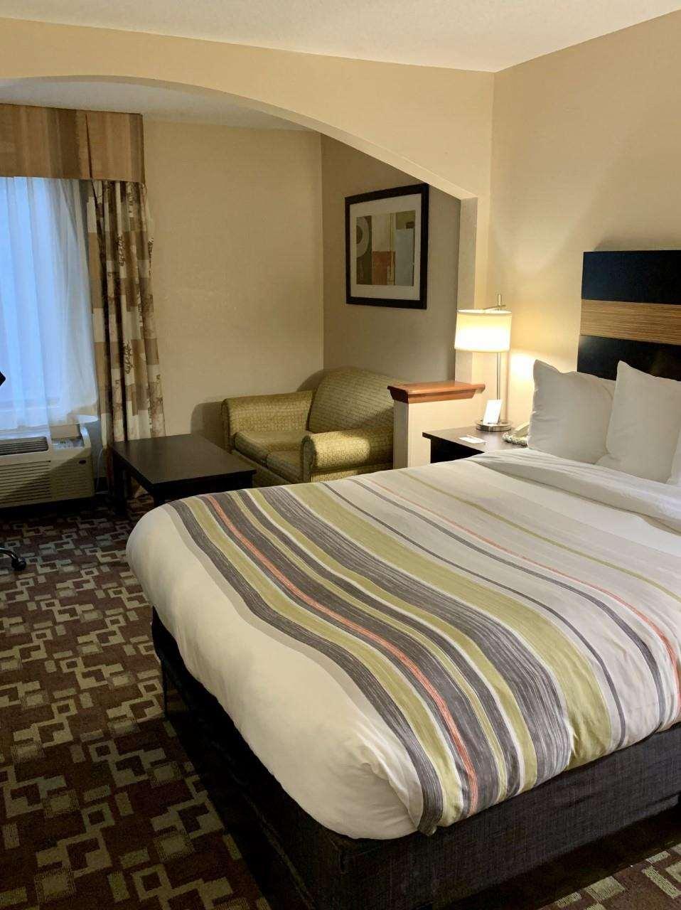 Hotel Country & By Radisson, Shelby, Nc 2*
