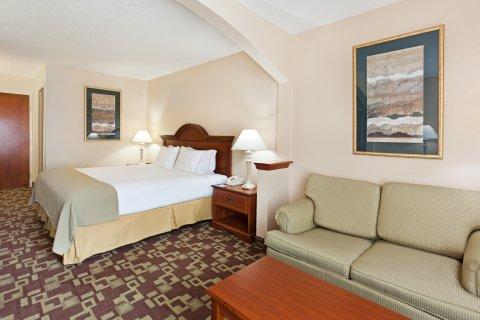 Country & By Radisson, Shelby, Nc Shelby