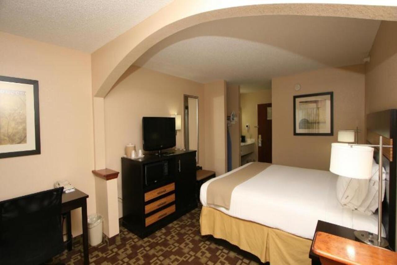 Country & By Radisson, Shelby, Nc Shelby