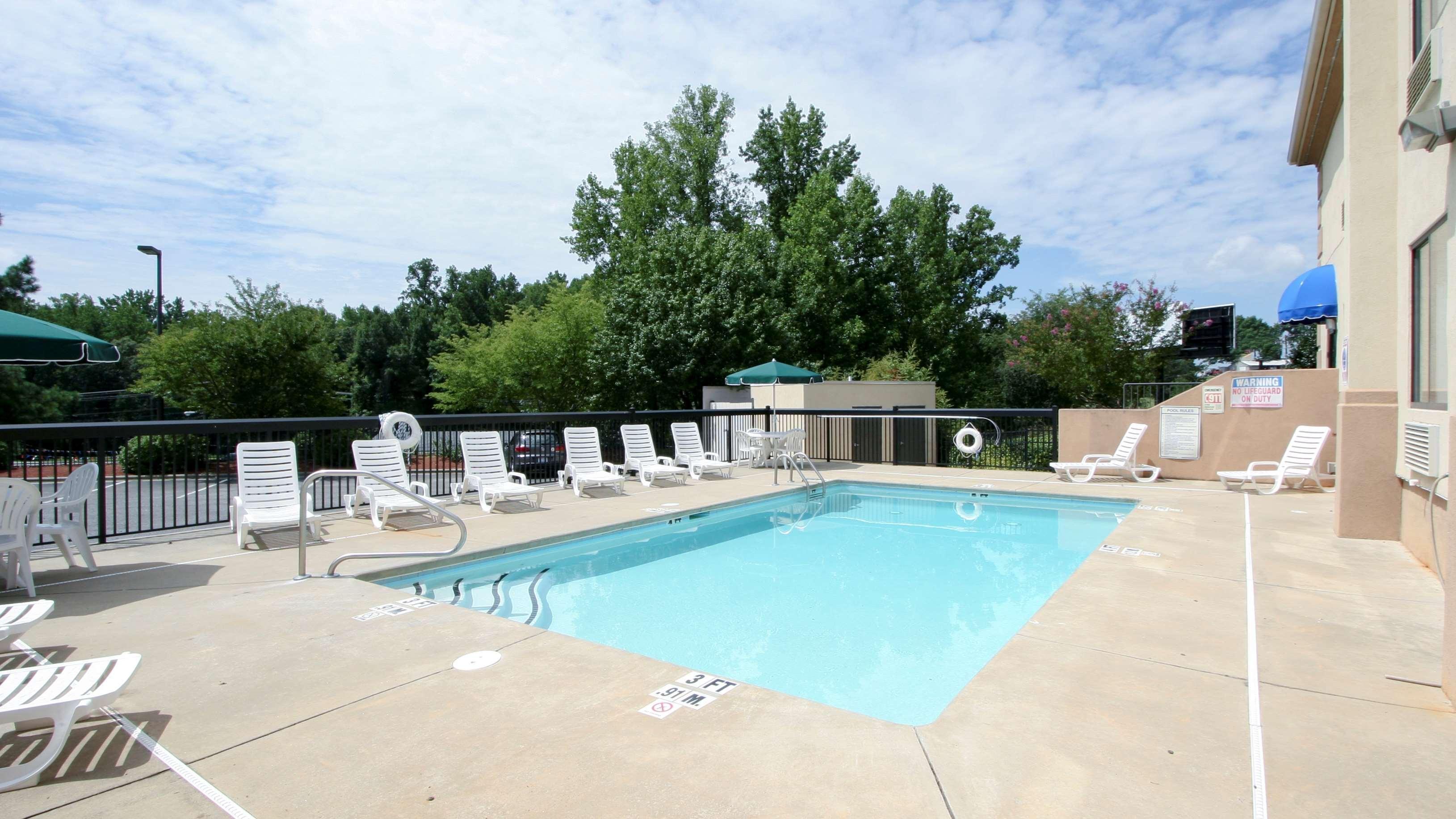 Country & By Radisson, Shelby, Nc Hotel 2*