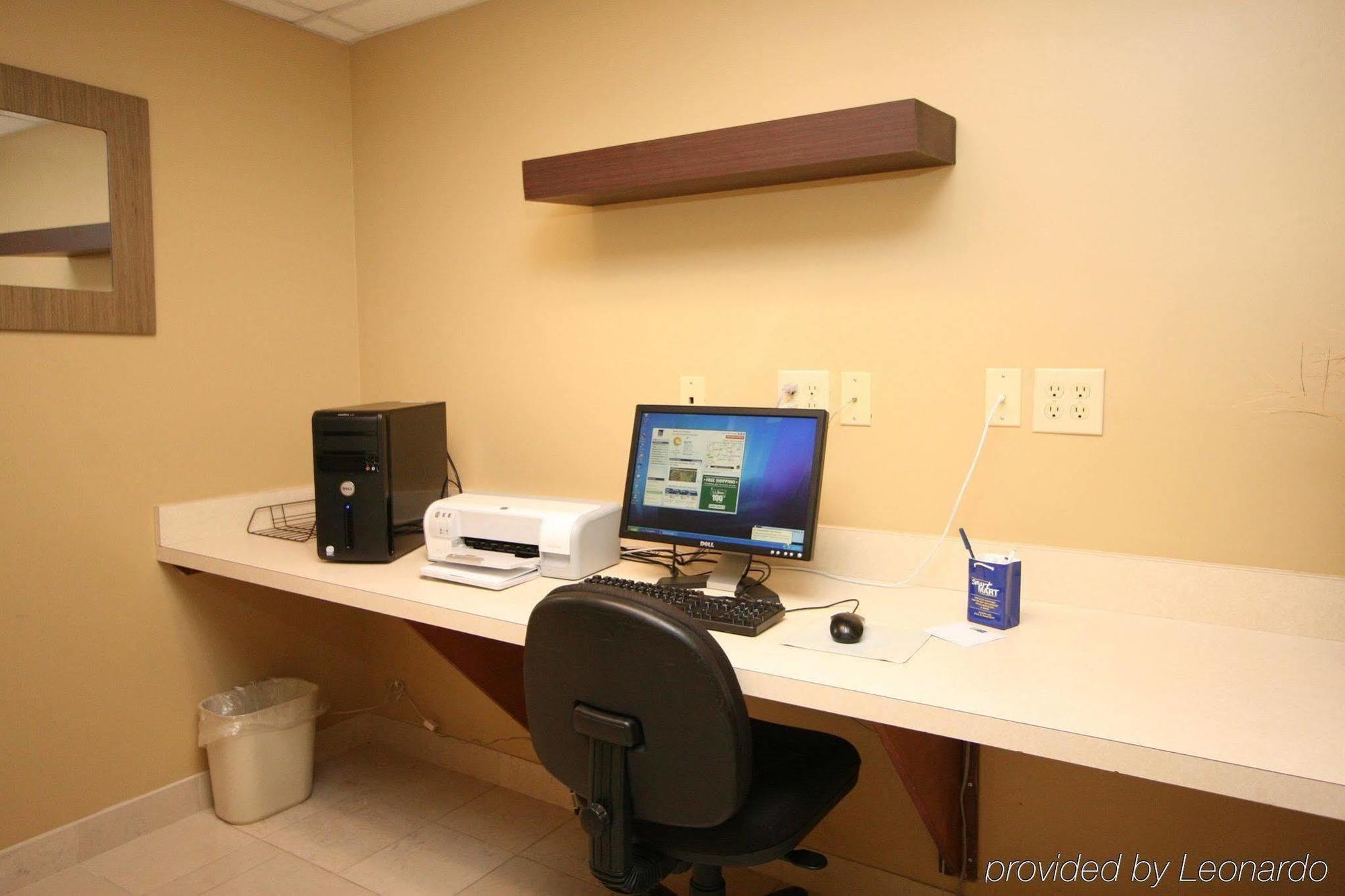 Hotel Country & By Radisson, Shelby, Nc 2*