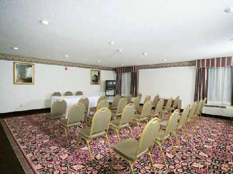 Country & By Radisson, Shelby, Nc Hotel 2*