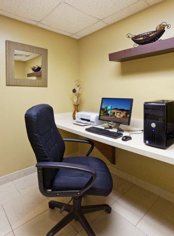 Hotel Country & By Radisson, Shelby, Nc 2*